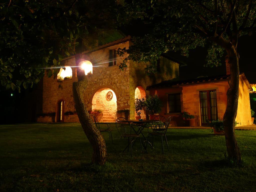 Il Baraccotto Bed & Breakfast Лучиняно Екстериор снимка