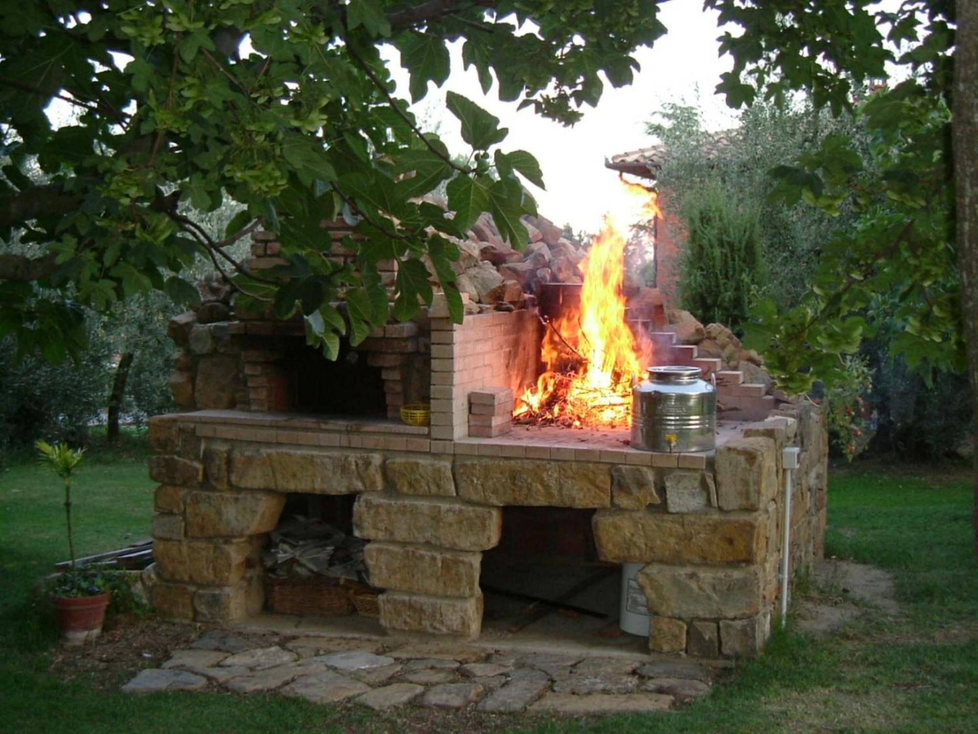 Il Baraccotto Bed & Breakfast Лучиняно Екстериор снимка